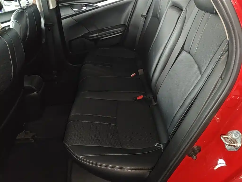 Honda Civic — фото 17