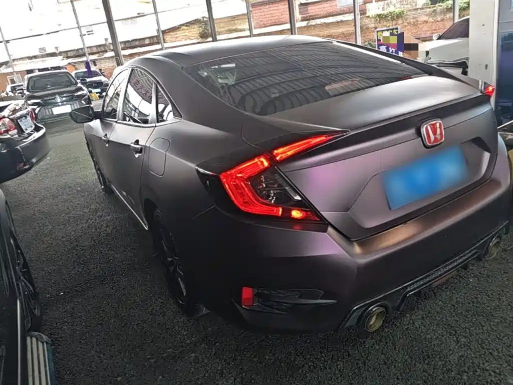 Honda Civic — фото 5