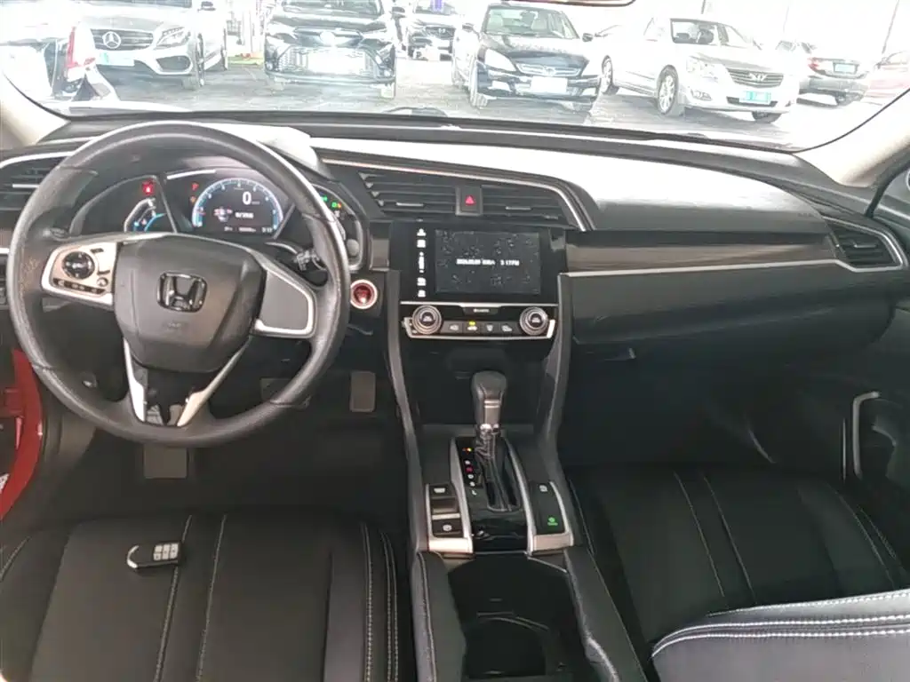 Honda Civic — фото 10