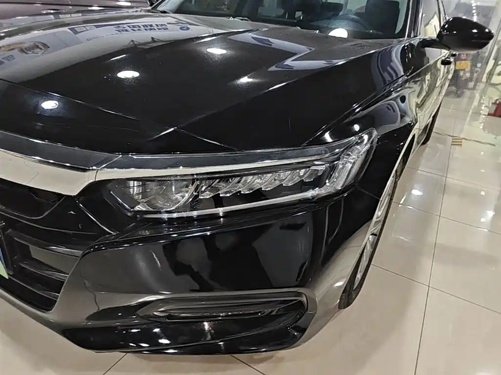 Honda Accord — фото 24