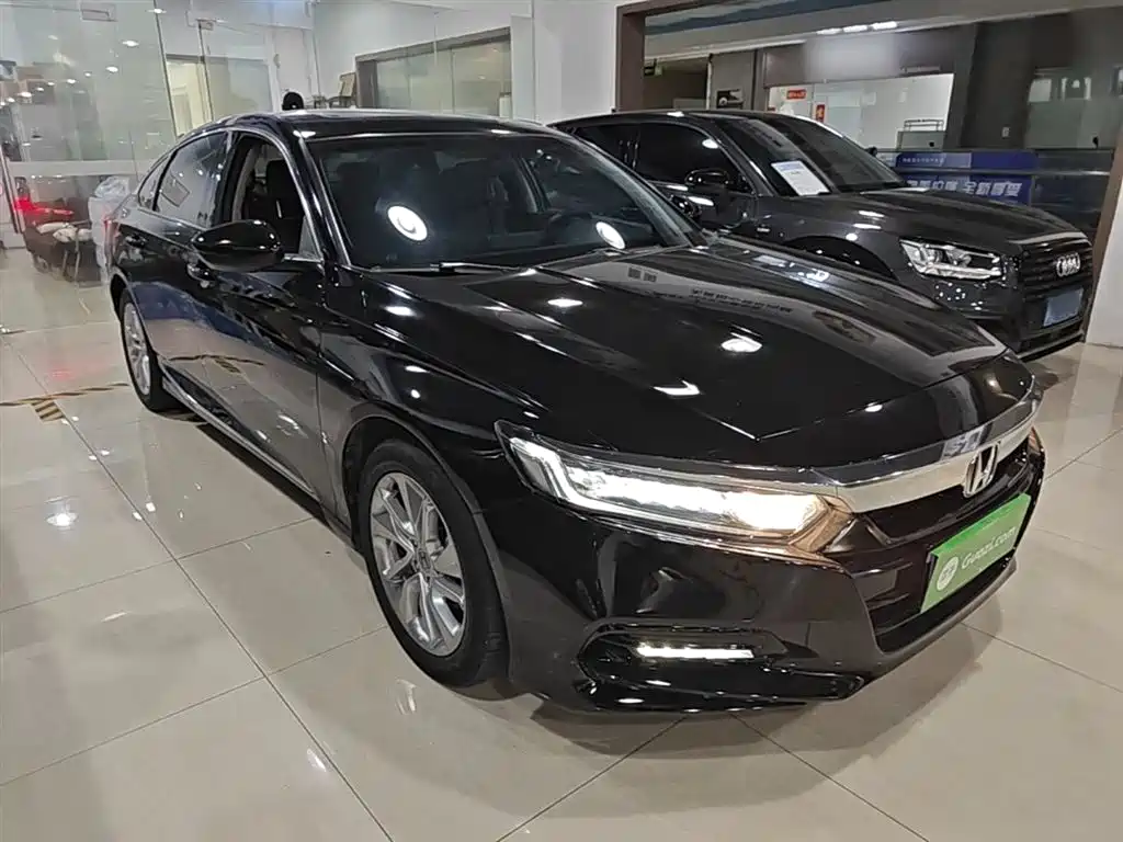 Honda Accord — фото 4