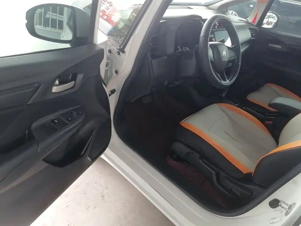 Honda Fit — фото 16