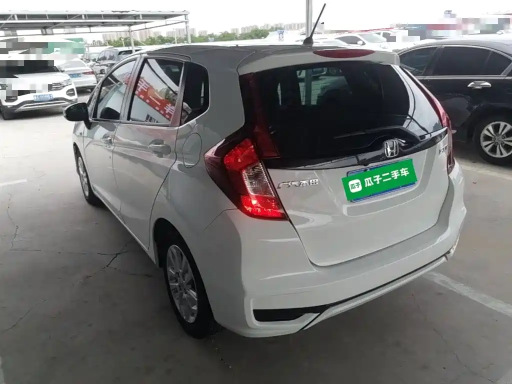 Honda Fit — фото 5