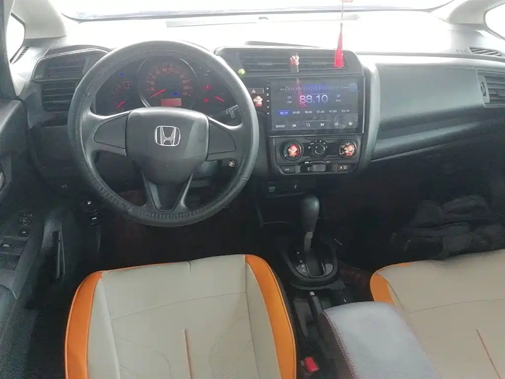 Honda Fit — фото 10