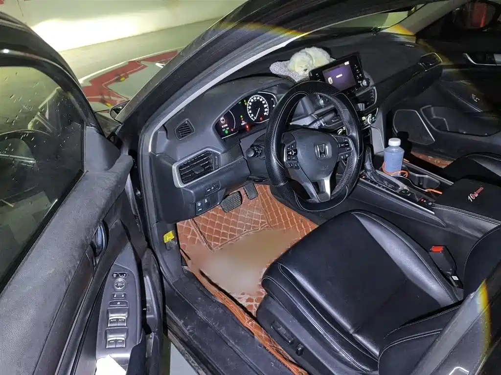 Honda Accord — фото 14