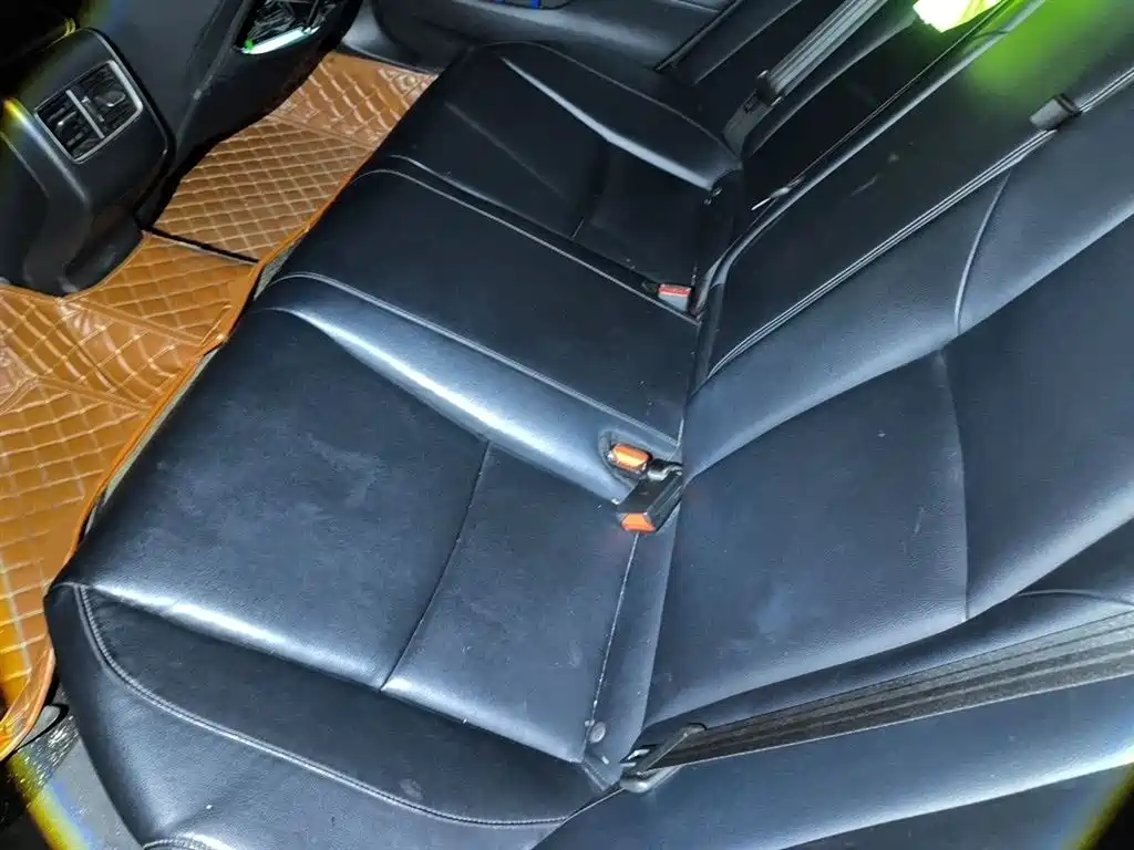 Honda Accord — фото 15