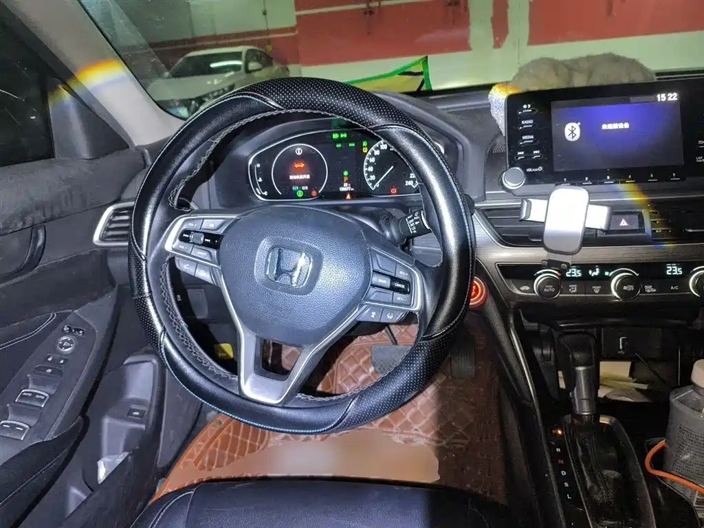 Honda Accord — фото 3