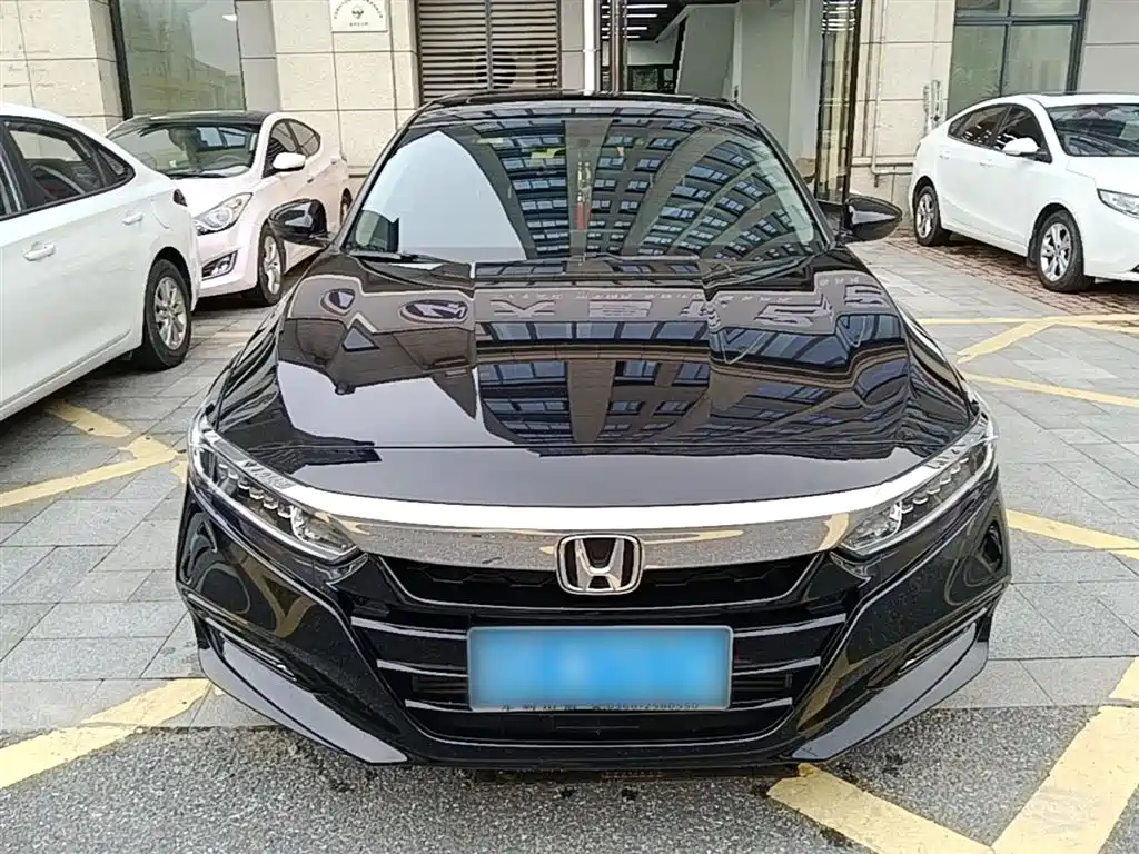Honda Accord — фото 3