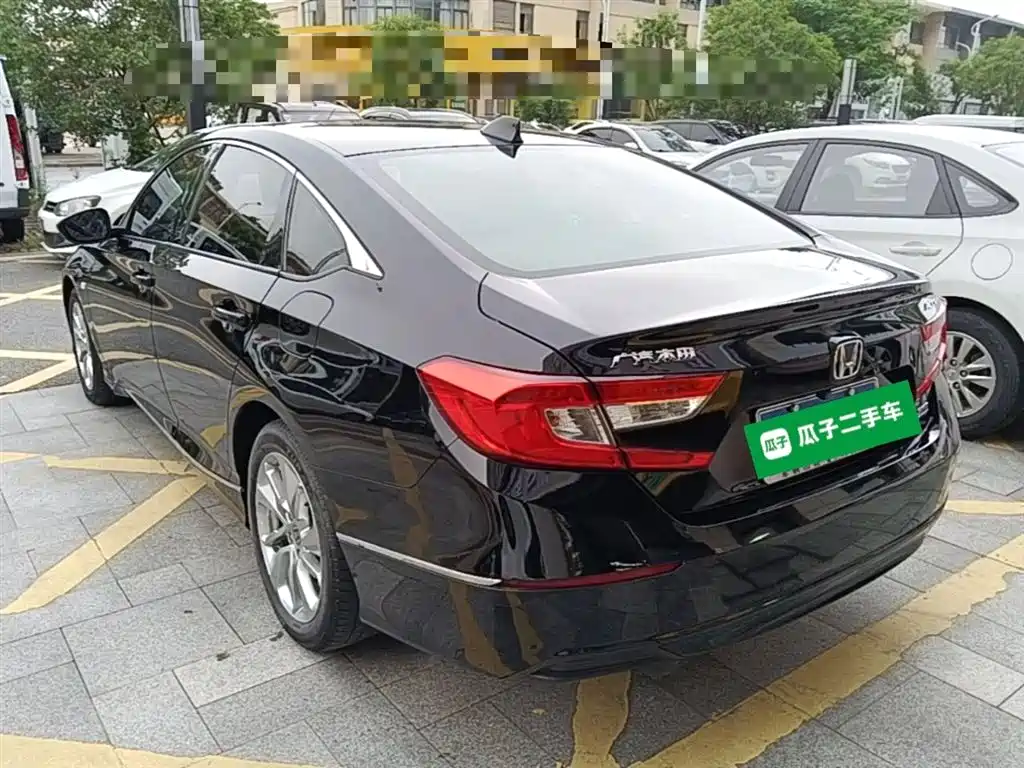 Honda Accord — фото 5