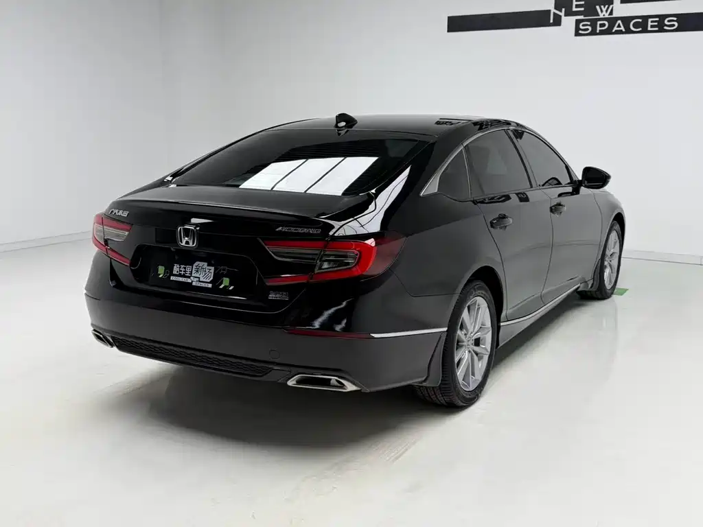 Honda Accord — фото 4