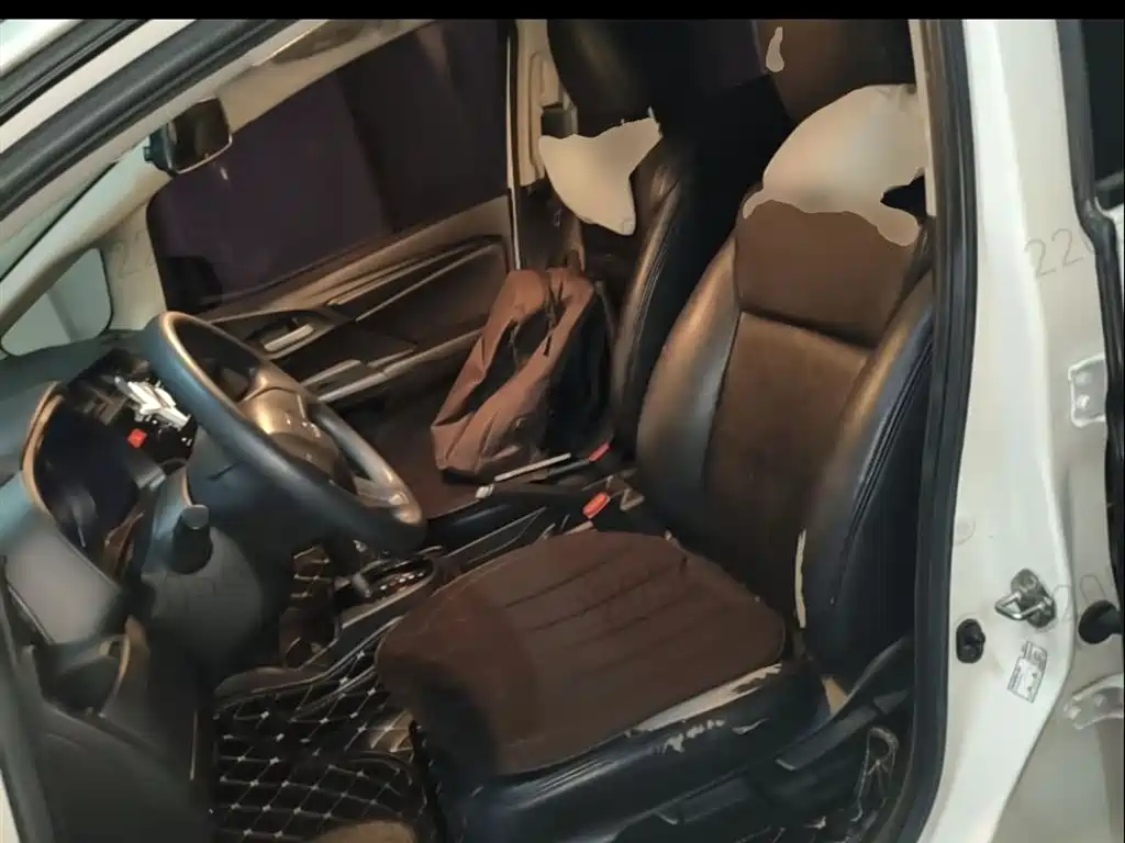Honda Fit — фото 13
