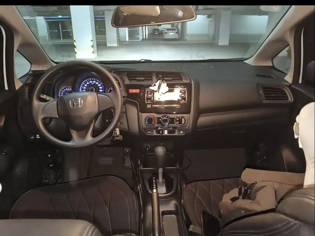 Honda Fit — фото 14