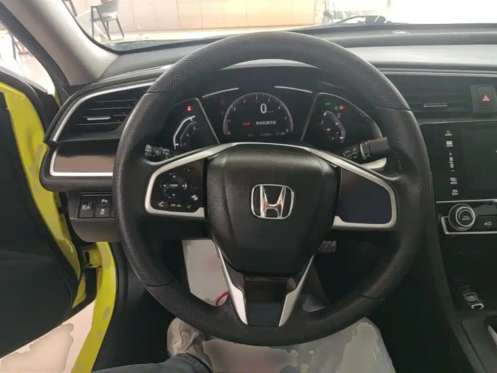 Honda Civic — фото 11