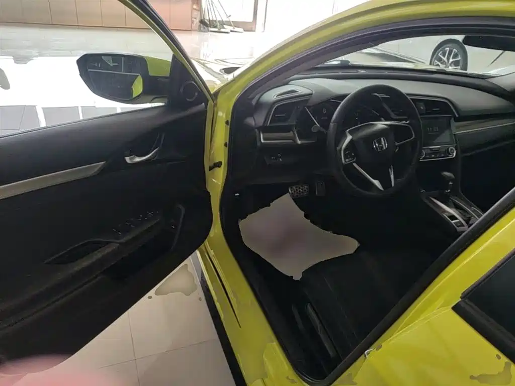 Honda Civic — фото 16