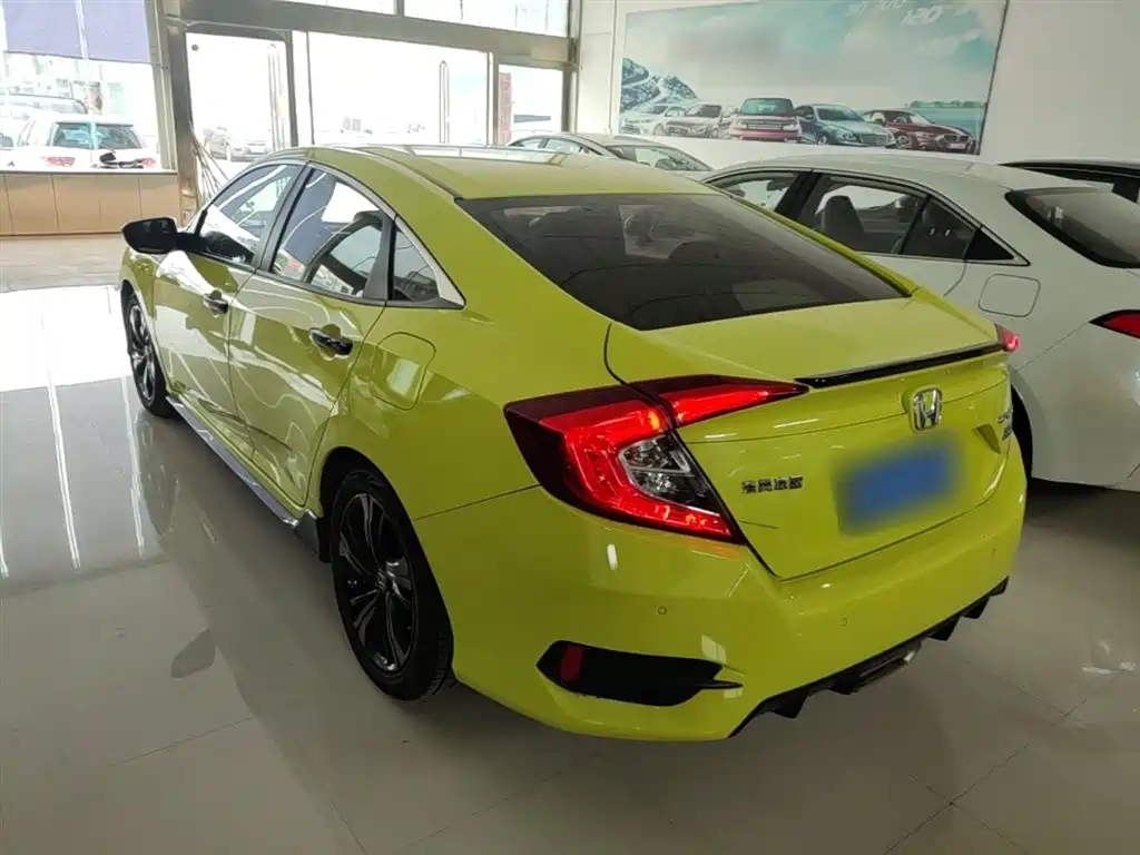 Honda Civic — фото 5