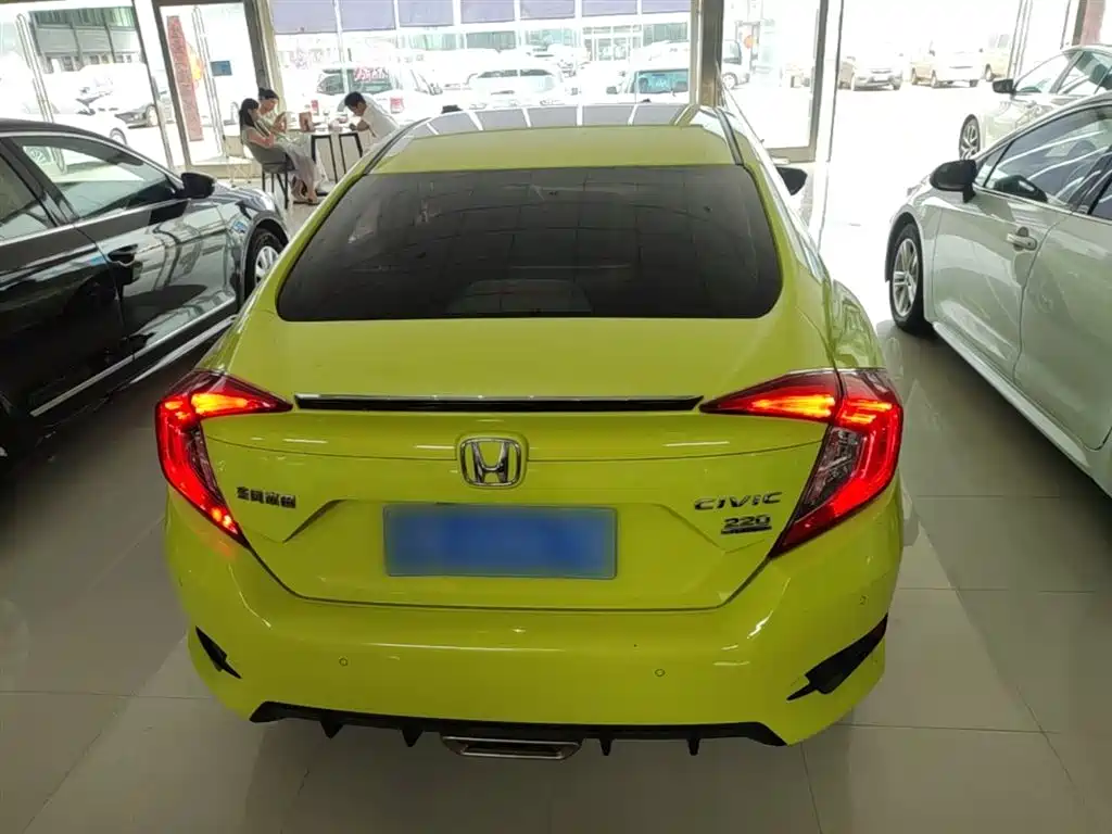 Honda Civic — фото 6