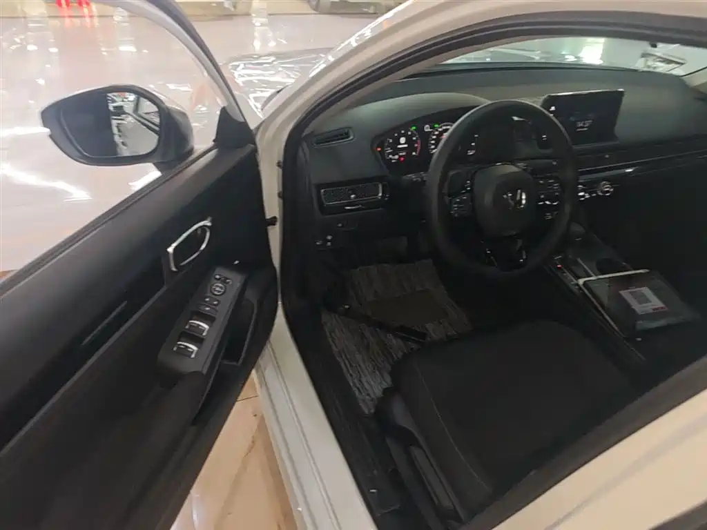 Honda Civic — фото 16