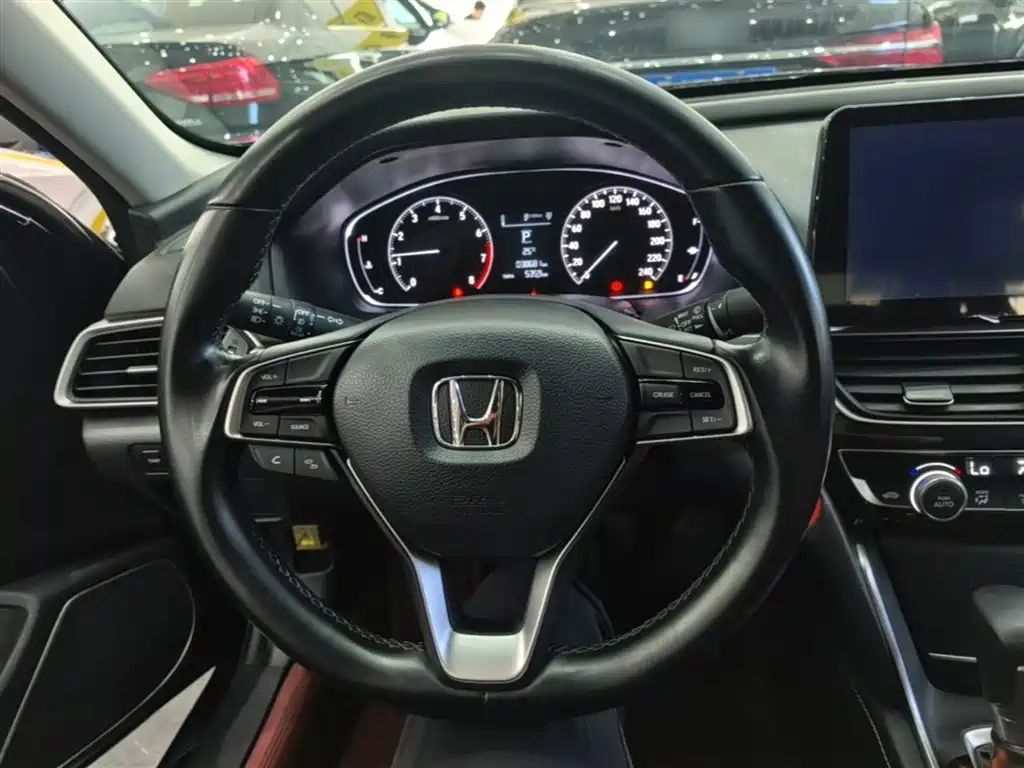Honda Inspire — фото 11
