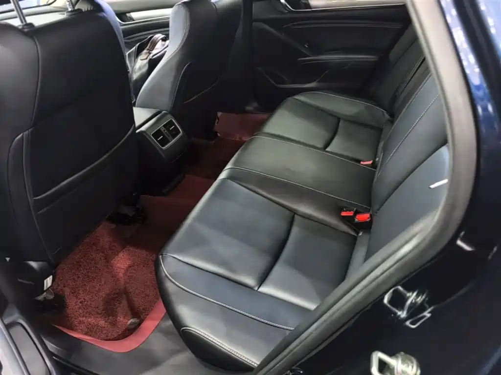 Honda Inspire — фото 17