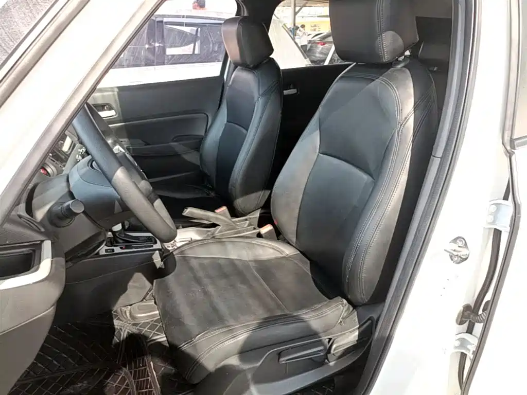 Honda Fit — фото 15