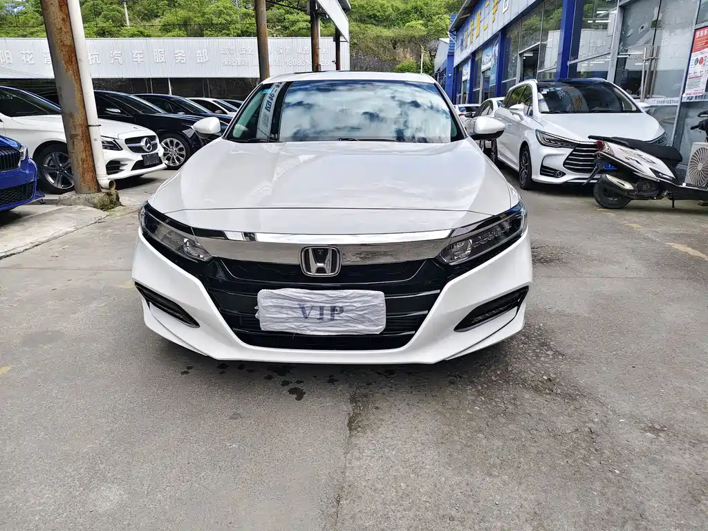 Honda Accord — фото 2