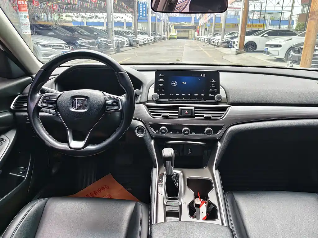 Honda Accord — фото 5