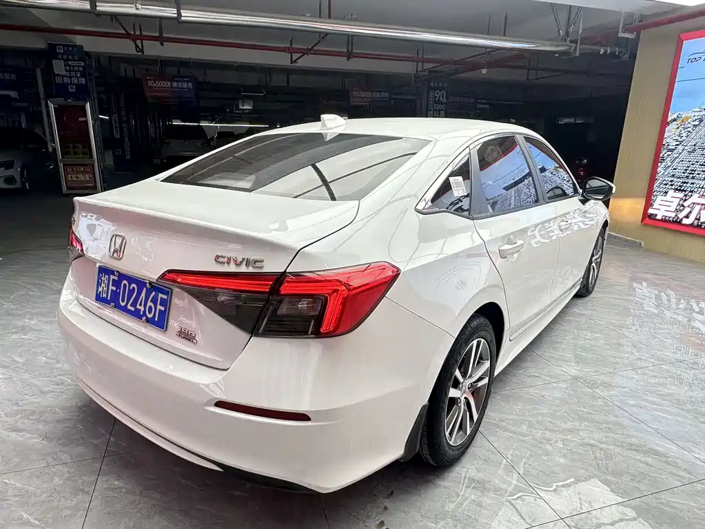 Honda Civic — фото 5