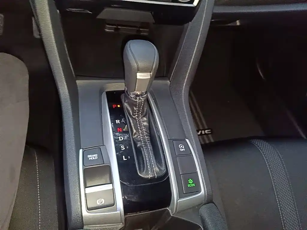 Honda Civic — фото 14