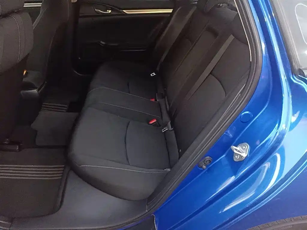 Honda Civic — фото 17