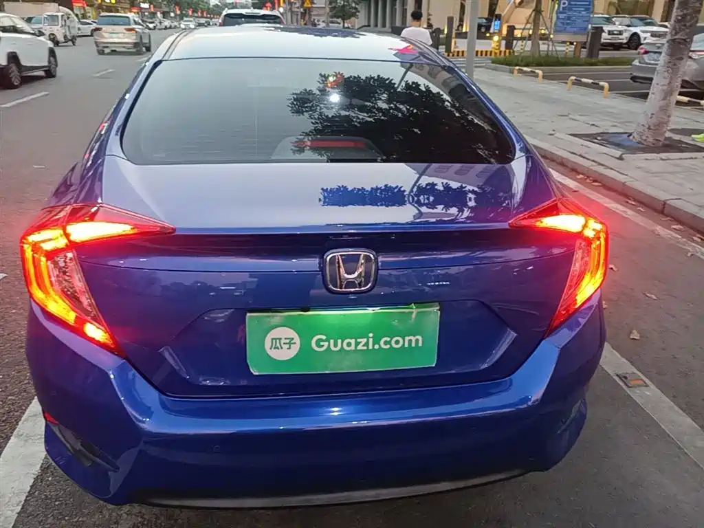 Honda Civic — фото 6