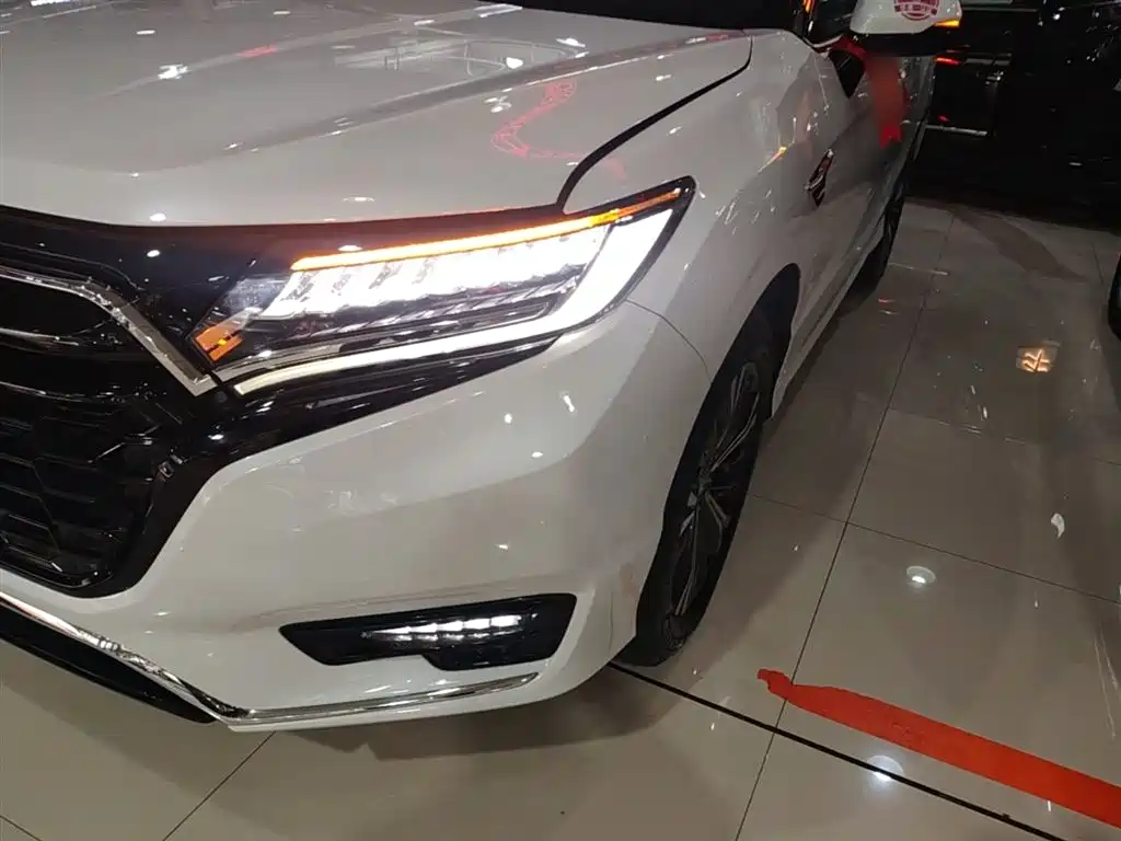 Honda UR-V — фото 24
