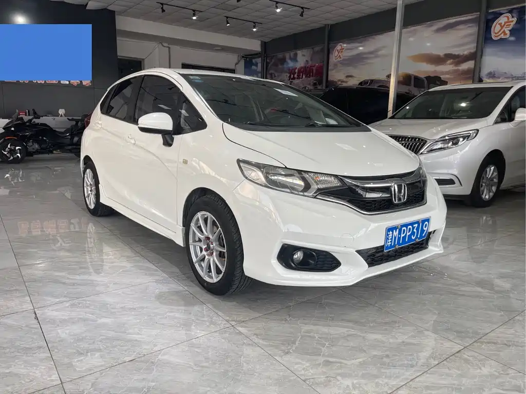 Honda Fit — фото 3