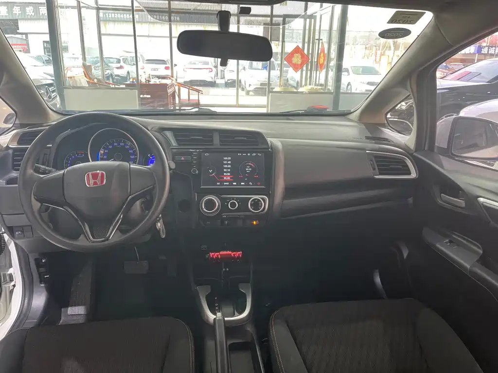 Honda Fit — фото 6