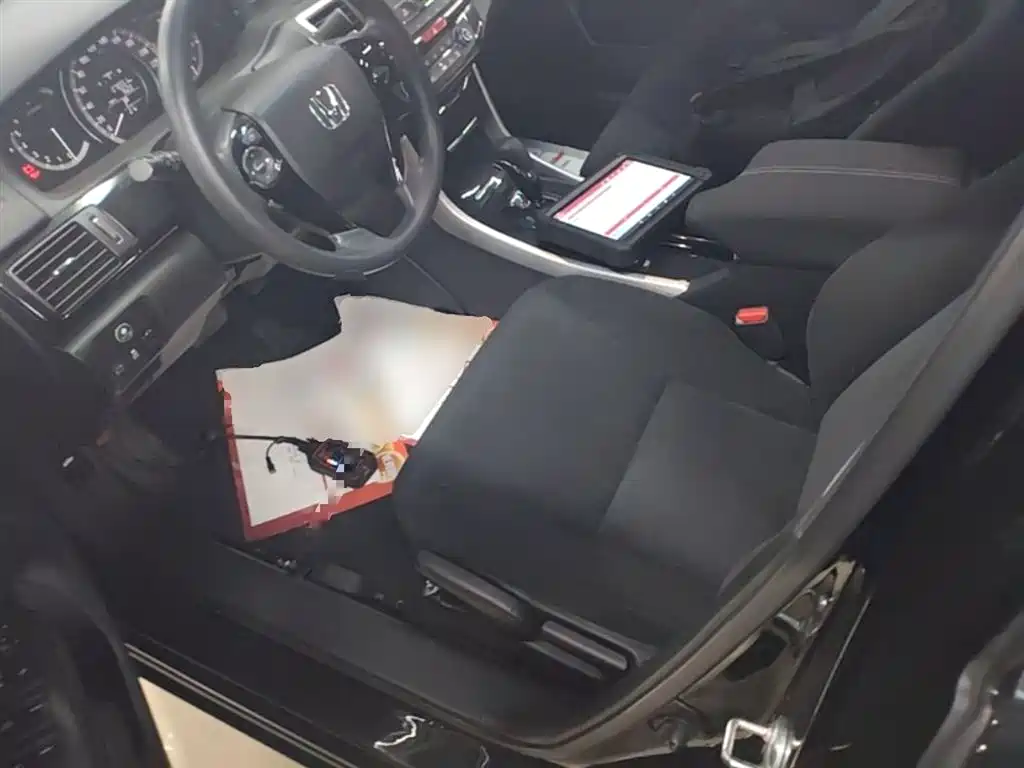 Honda Accord — фото 15