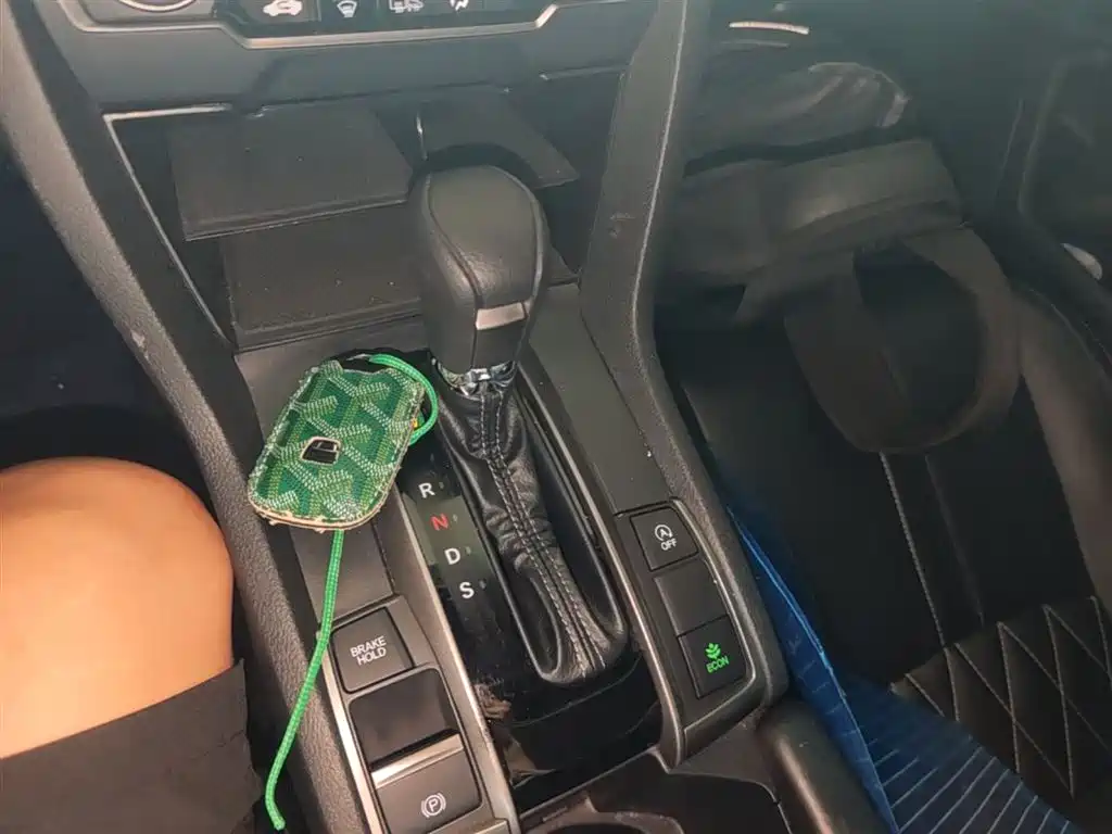 Honda Civic — фото 14