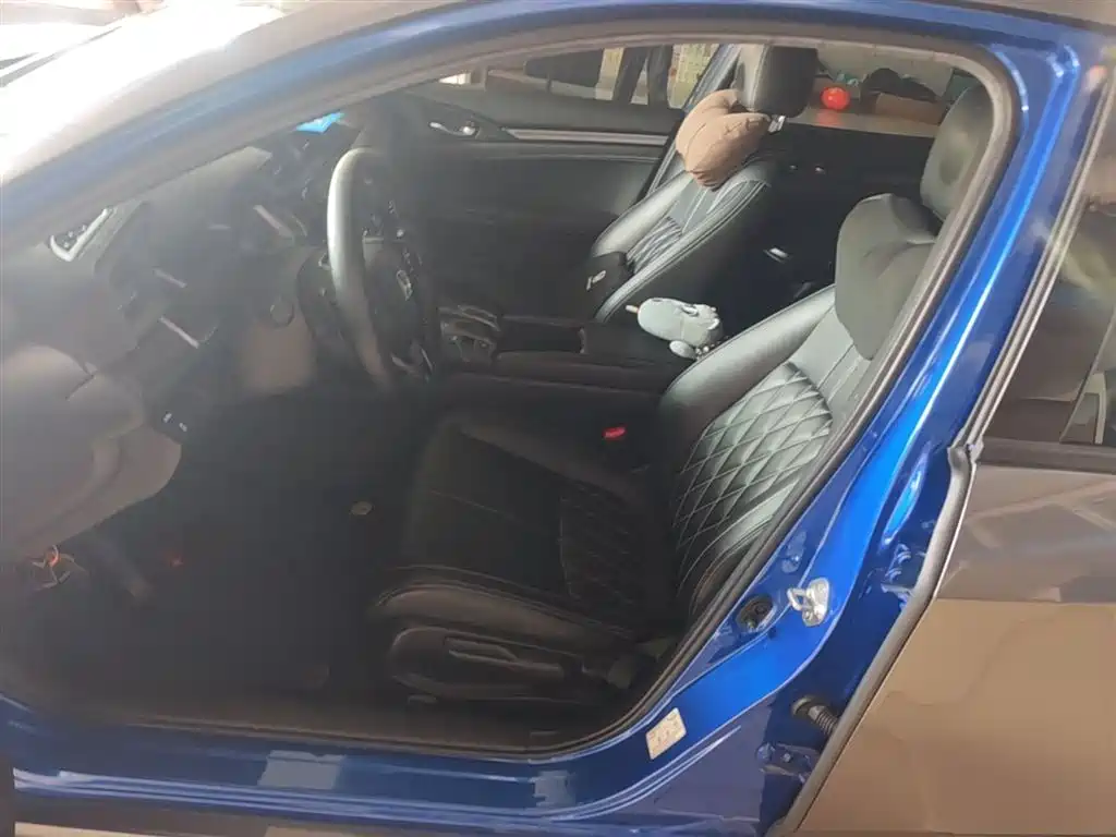 Honda Civic — фото 15