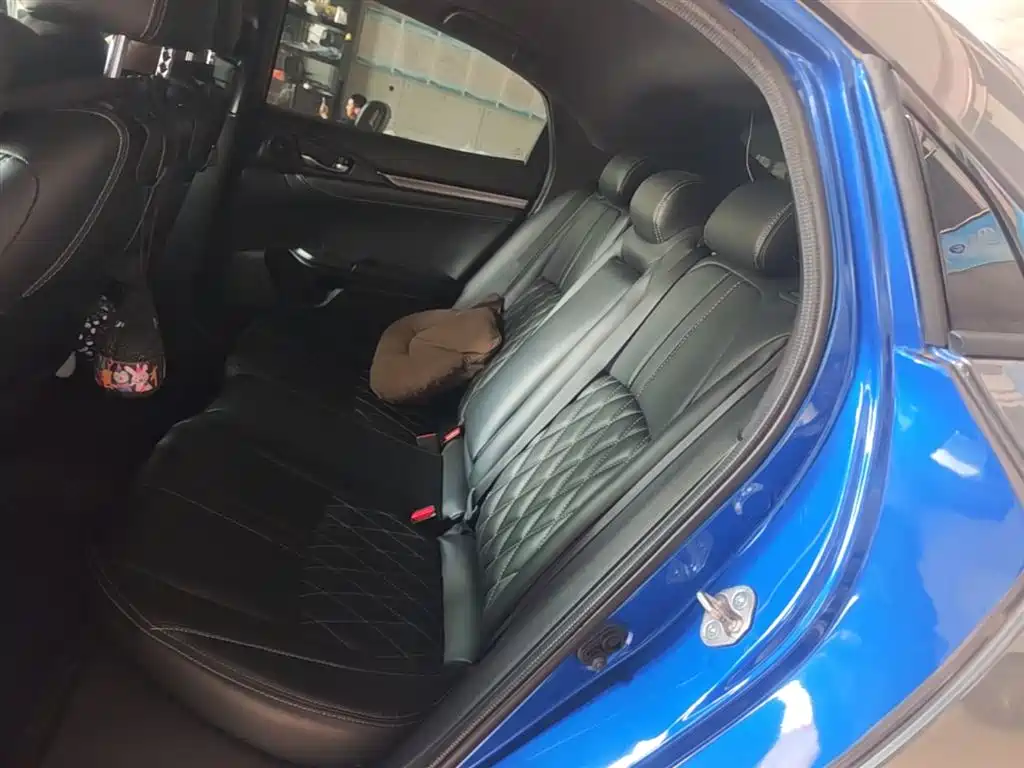 Honda Civic — фото 17