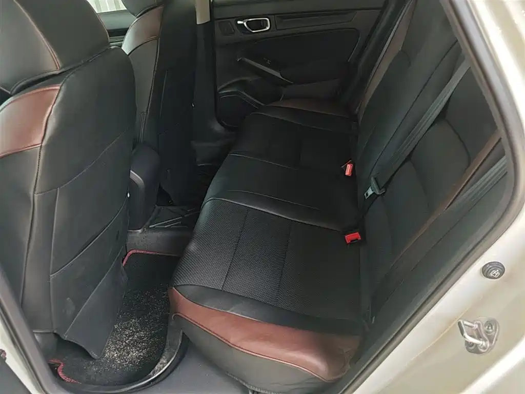 Honda Civic — фото 17