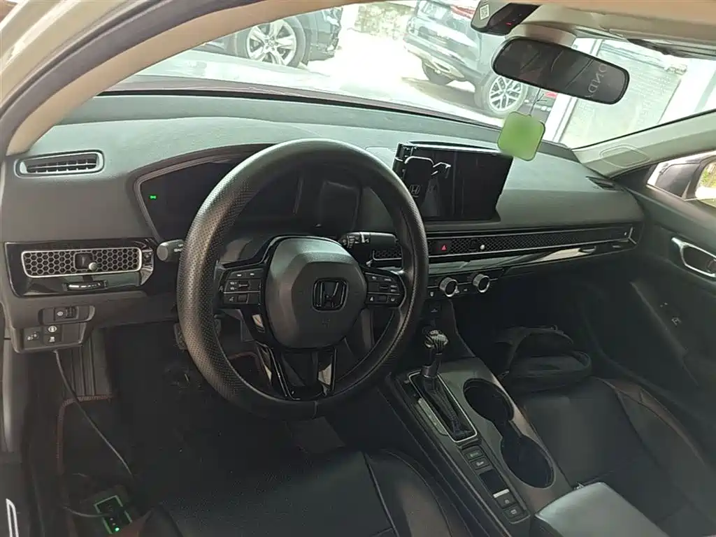Honda Civic — фото 10