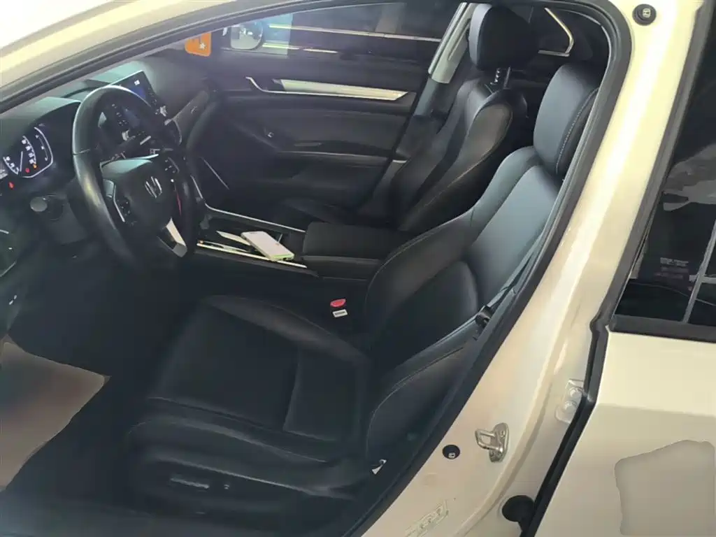 Honda Inspire — фото 15