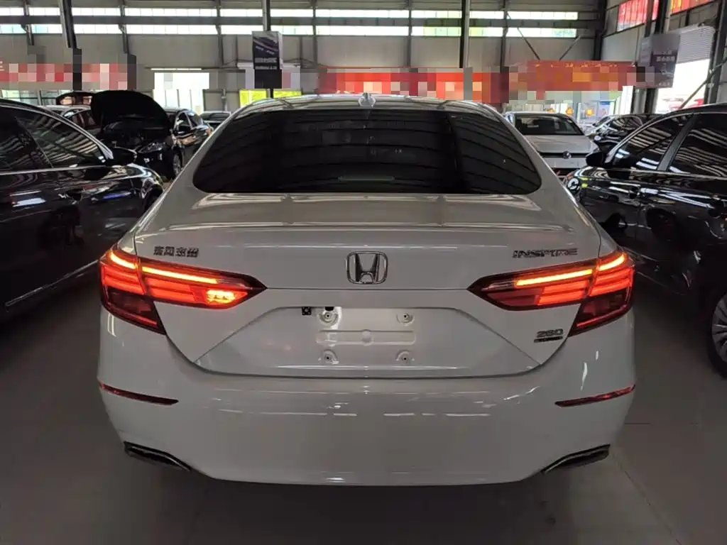 Honda Inspire — фото 6