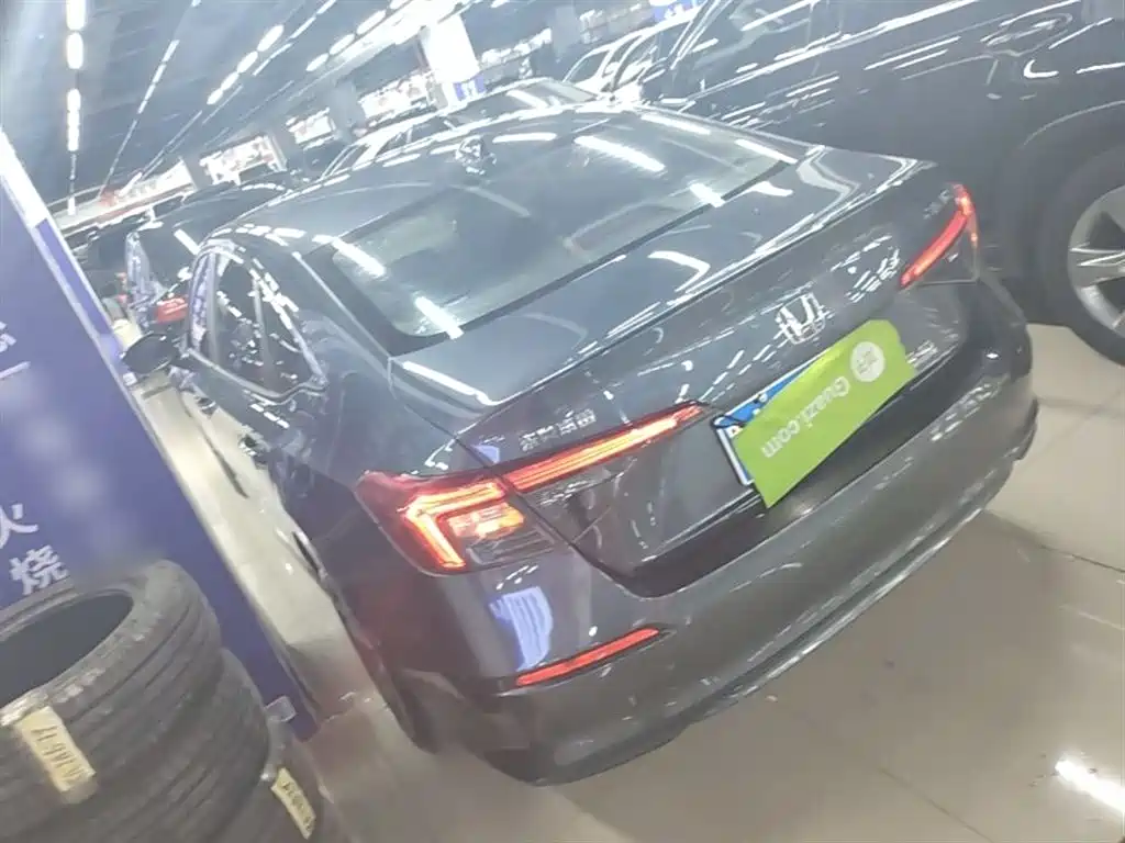Honda Civic — фото 5