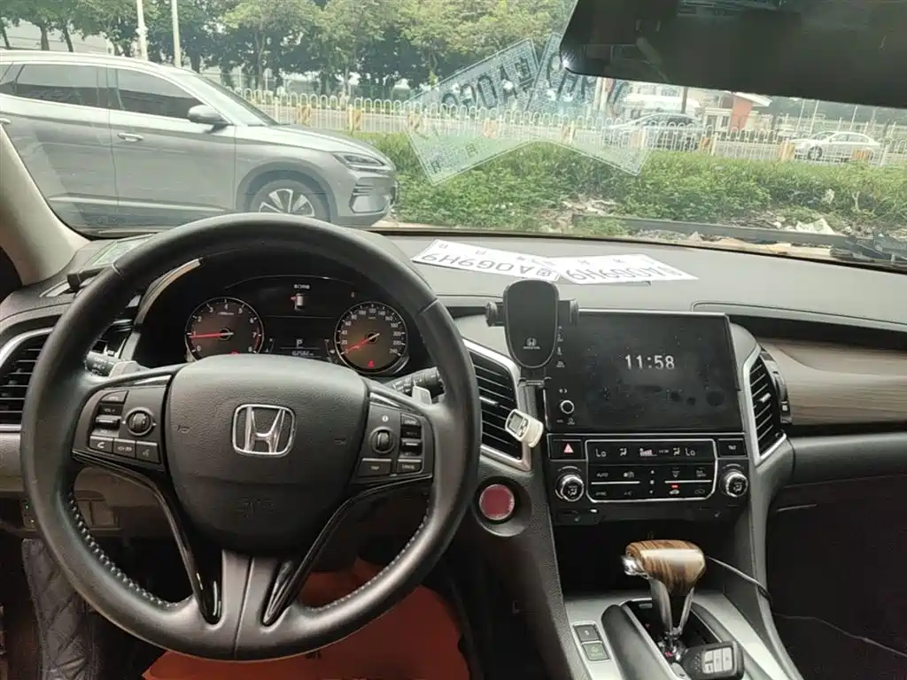 Honda Avancier — фото 10