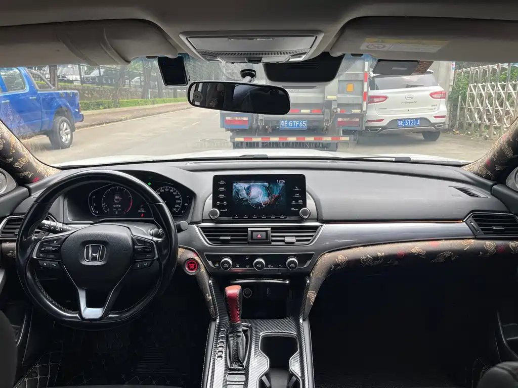Honda Accord — фото 5