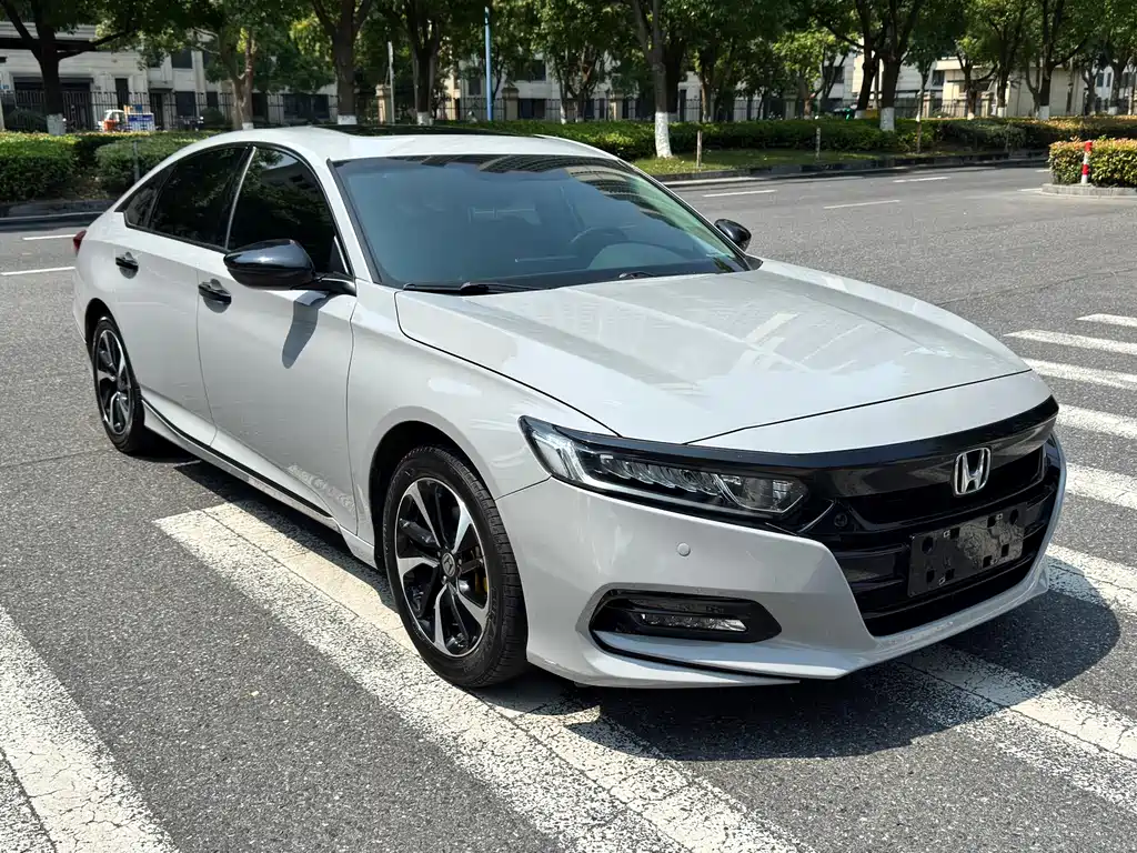 Honda Accord — фото 3
