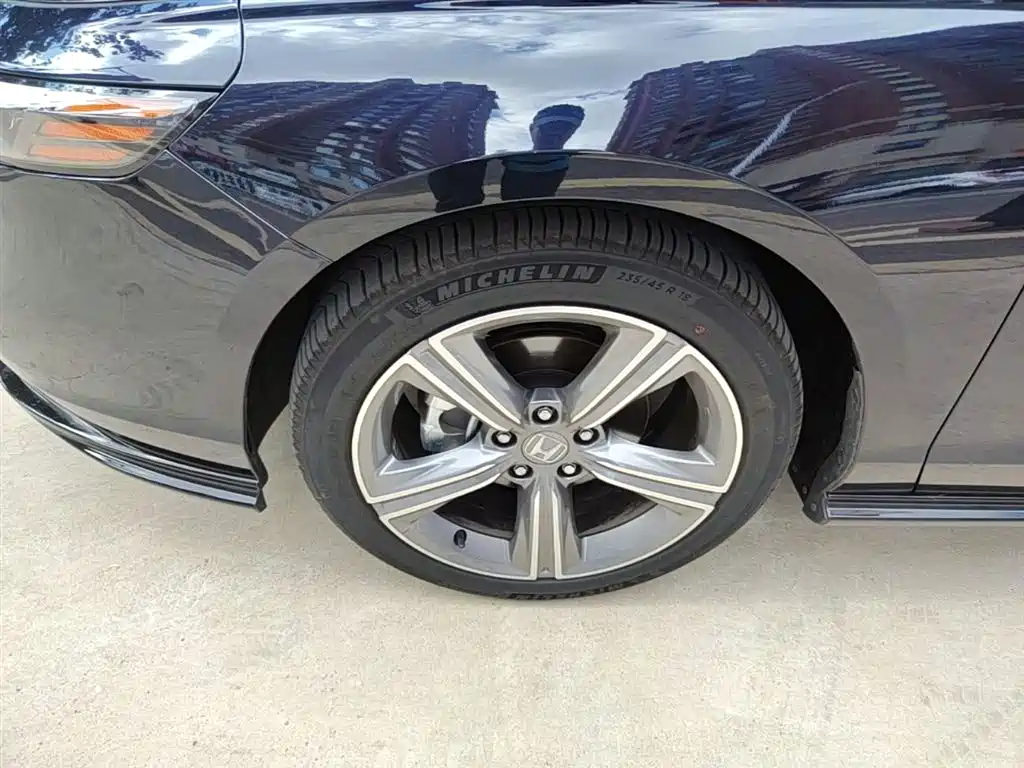 Honda Accord — фото 23