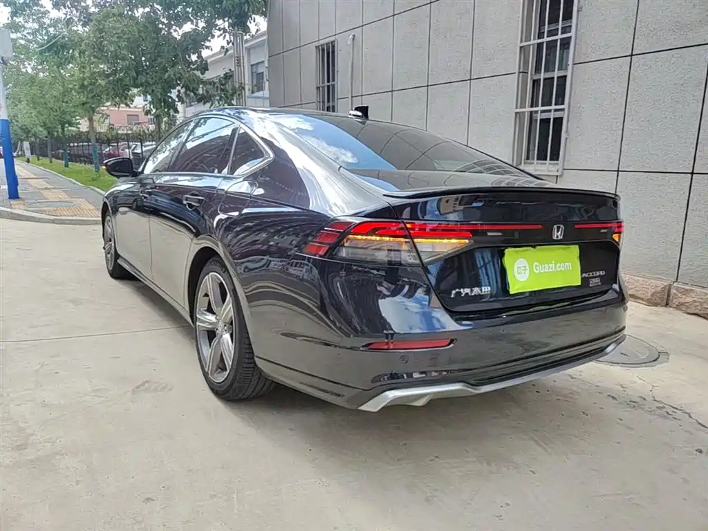 Honda Accord — фото 5