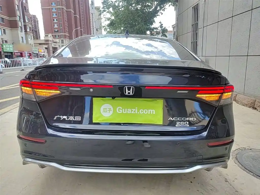 Honda Accord — фото 6