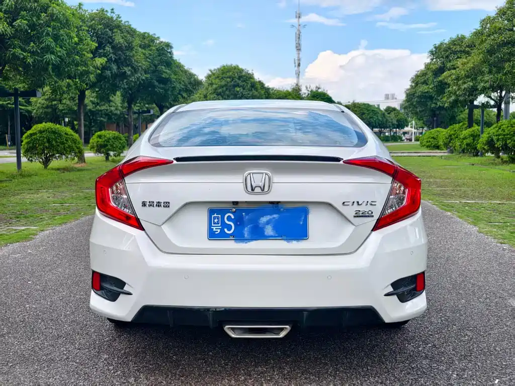 Honda Civic — фото 9