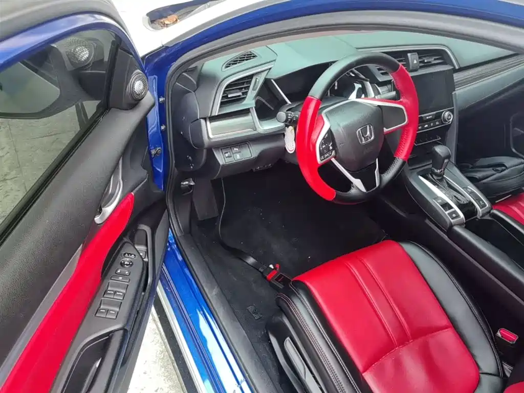 Honda Civic — фото 15